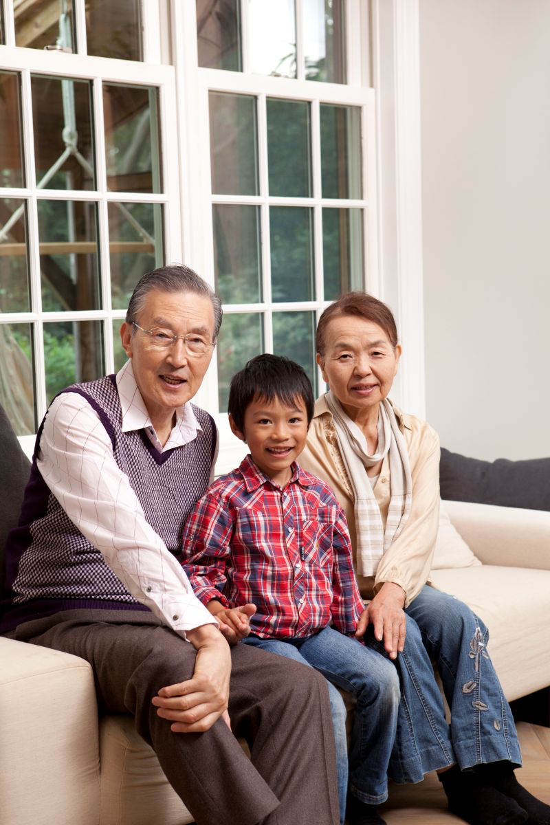 Shenzhen Inheritance Lawyer: Can Children Still Receive Their Parents' Deposits and Jewelry if They Give Up Their Right to Inherit the House?